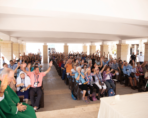 Pilgrims celebrating Mass at the Jordan River Baptism Site Pilgrims celebrating Mass at the Jordan River Baptism Site